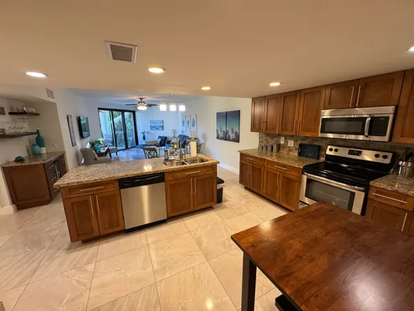 $5,500 | 1800 Atlantic Boulevard, Unit 122C, Key West, FL 33040