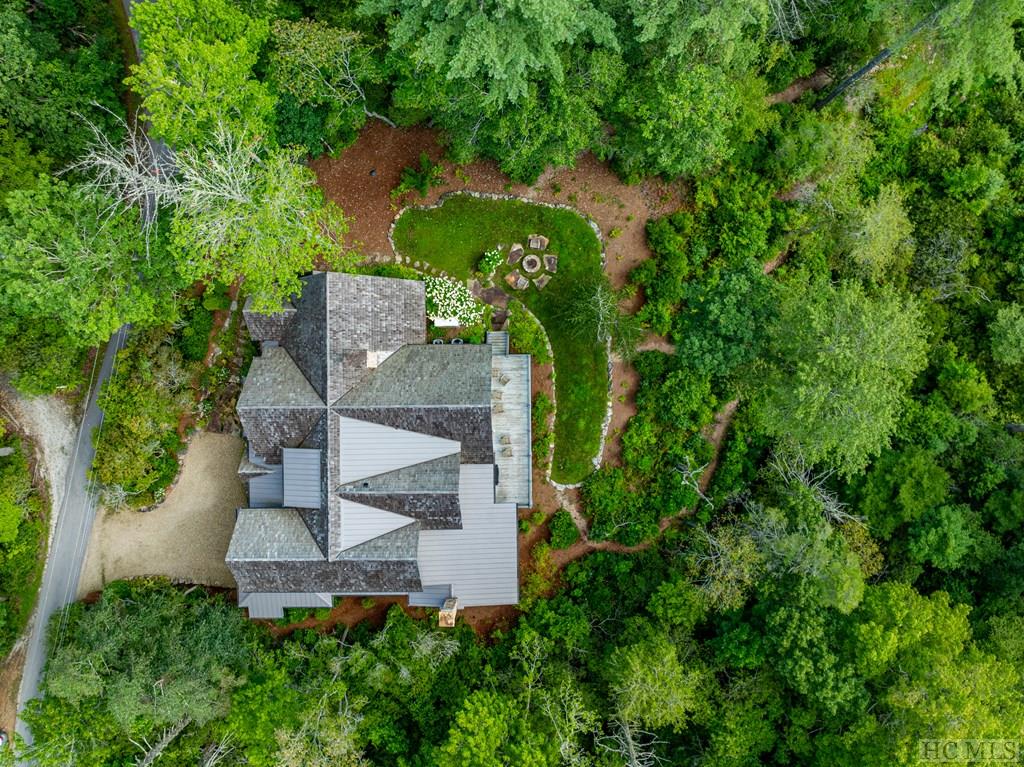 640 Wade Road Cashiers, NC 28717 - Photo 6 of 73 Gallery Image 6