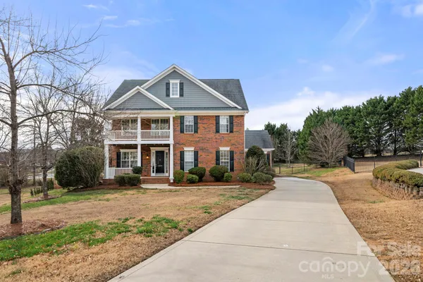 $775,000 | 1416 Shade Tree Court, Matthews, NC 28104