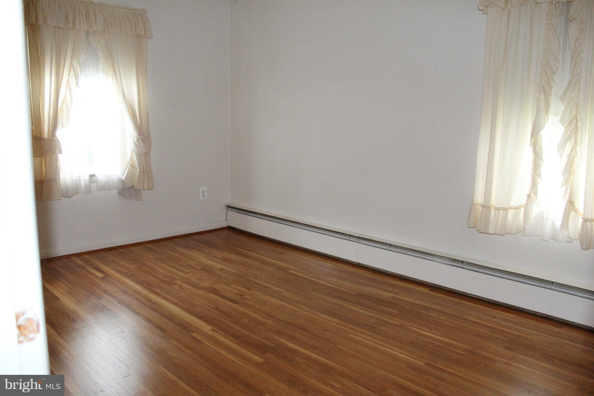11810 Clearview Road Hagerstown, MD 21742 - Photo 10 of 12 Bedroom 1