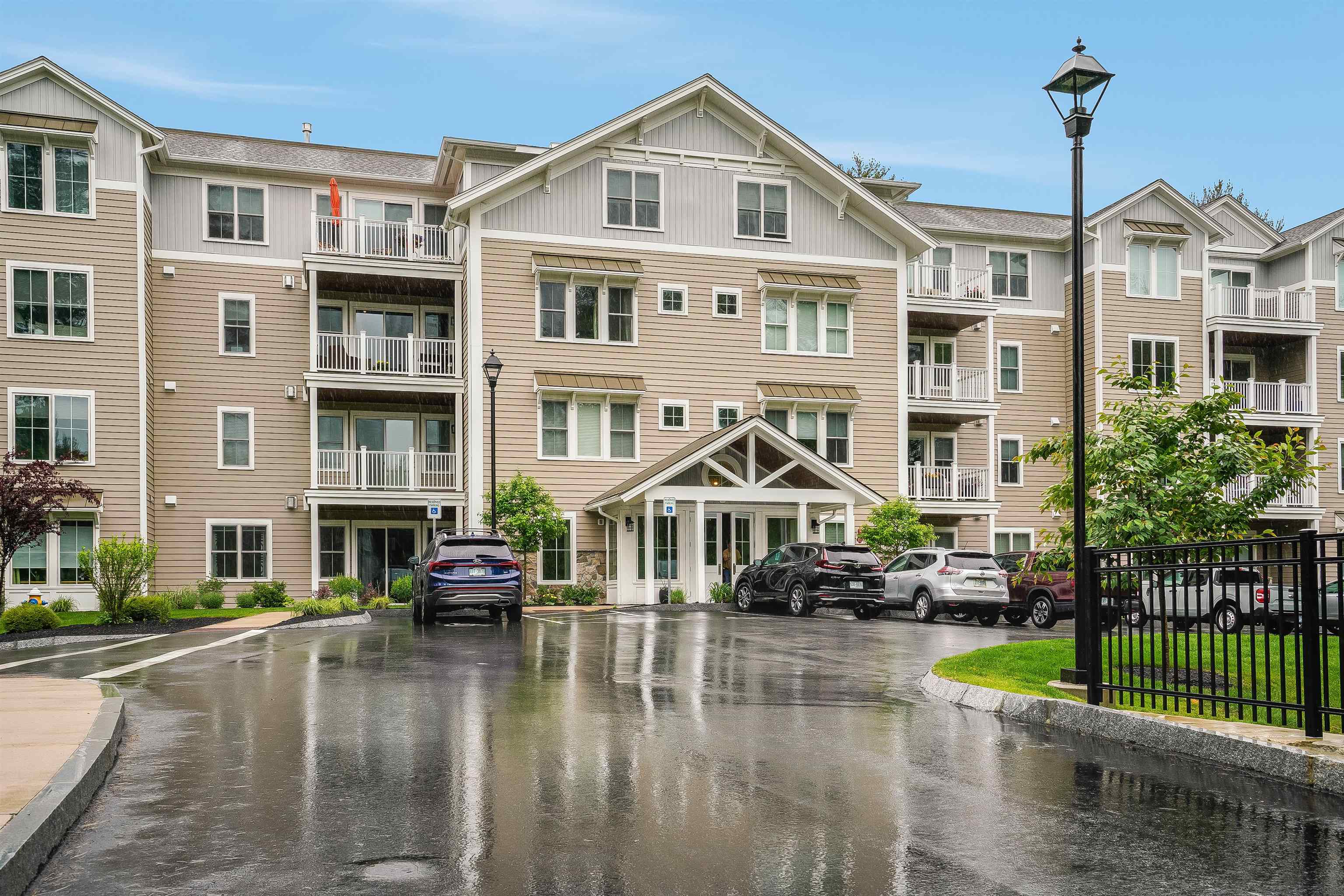 32 Willey Creek Road, Unit 104 Exeter, NH 03833 - Photo 1 of 40 Gallery Image 1