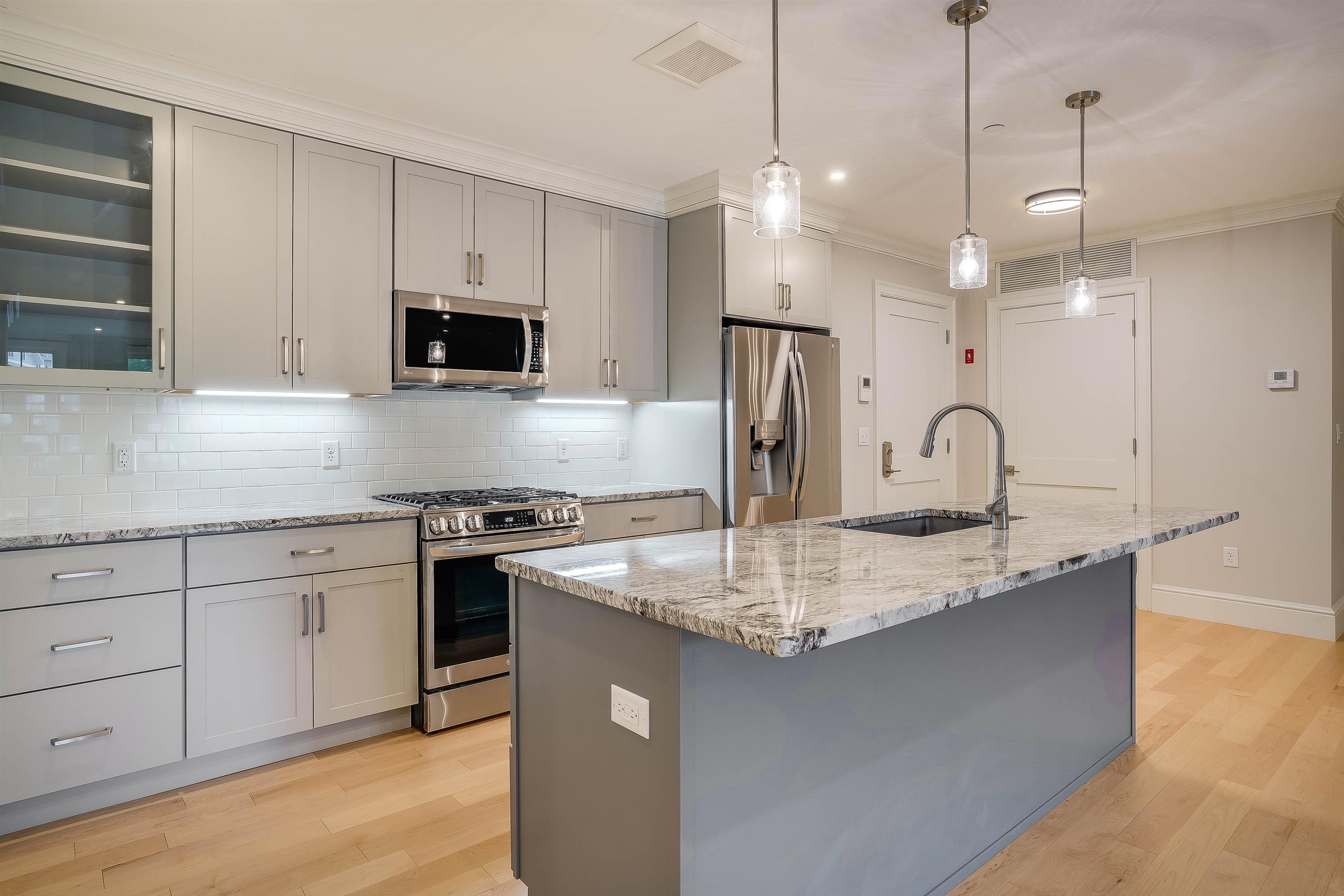 32 Willey Creek Road, Unit 104 Exeter, NH 03833 - Photo 5 of 40 Gallery Image 5