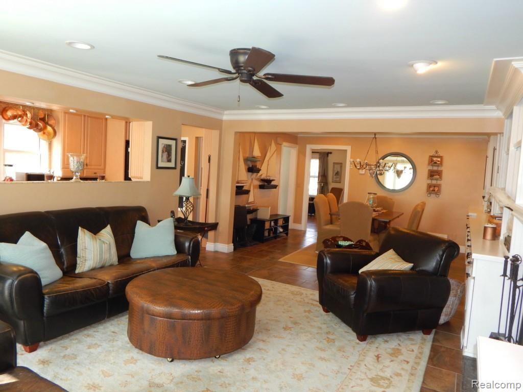 1505 Hampton Road Grosse Pointe, MI 48236 - Photo 8 of 35 08.FR