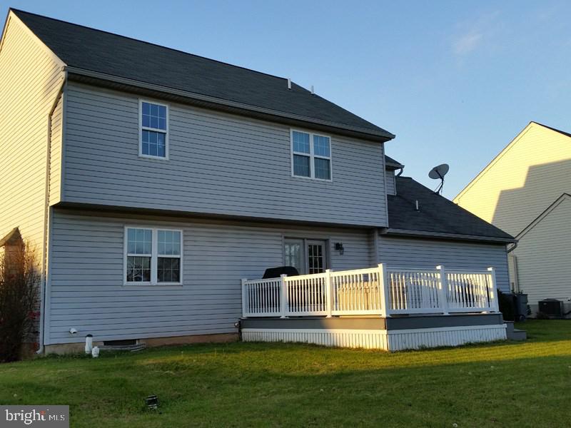 3589 Riding Club Drive York, PA 17404 - Photo 5 of 32 Gallery Image 5