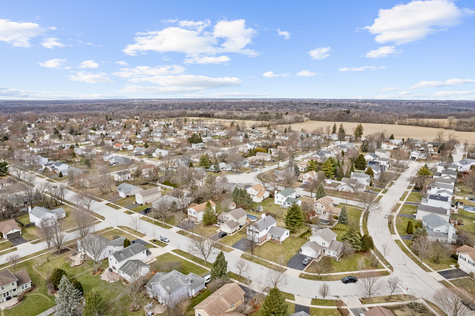 1950 Tanglewood Drive Algonquin, IL 60102 - Photo 12 of 34 an aerial view of a city