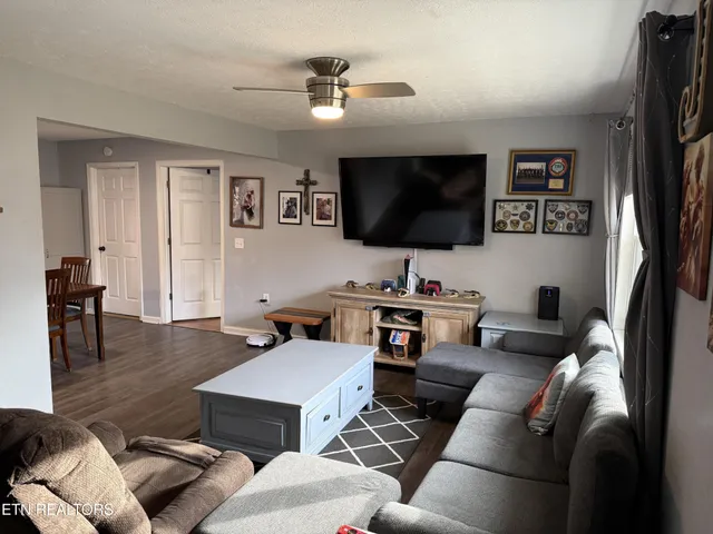 $239,000 | 1070 North Shady Ln Loop, Clarkrange, TN 38553