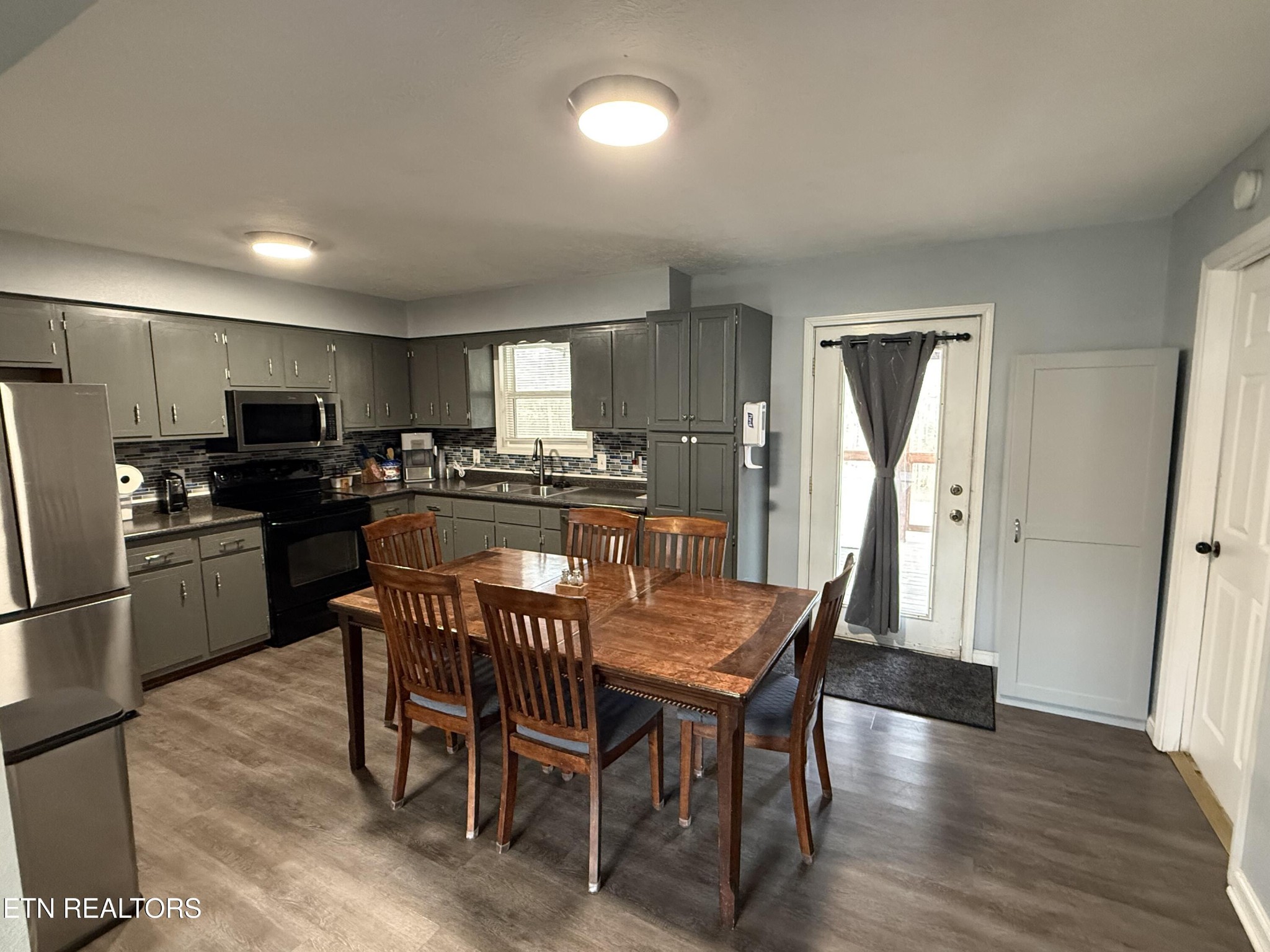 1070 North Shady Ln Loop Clarkrange, TN 38553 - Photo 17 of 32