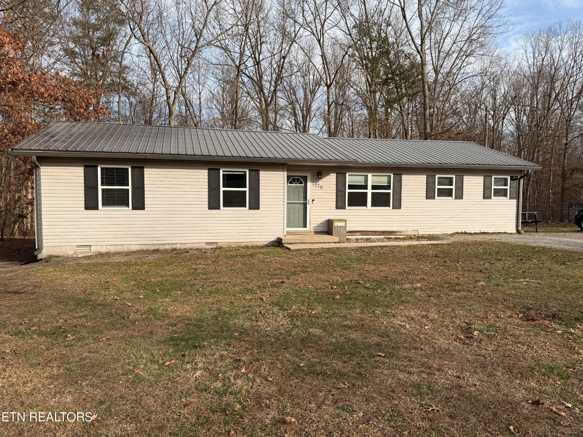 1070 North Shady Ln Loop Clarkrange, TN 38553 - Photo 7 of 32