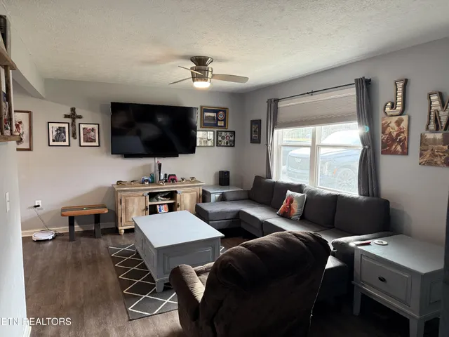 $239,000 | 1070 North Shady Ln Loop, Clarkrange, TN 38553