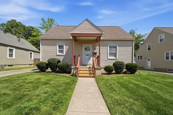 $179,000 | 119 Floral Avenue, Troy, OH 45373