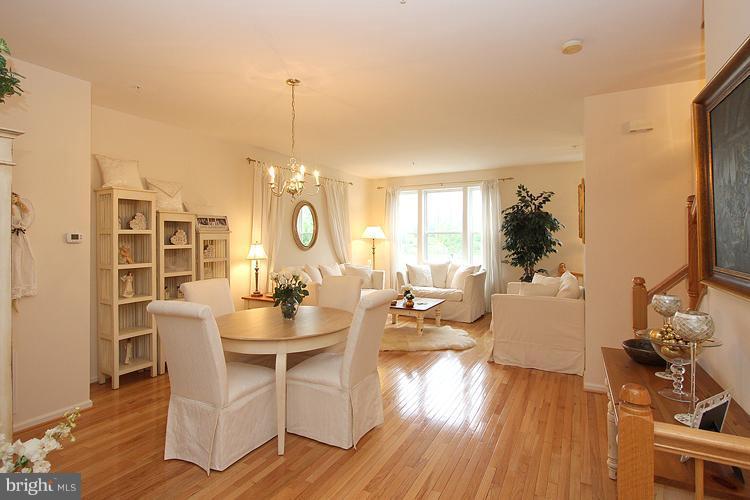18028 Rockingham Place Germantown, MD 20874 - Photo 9 of 17 Dining Room