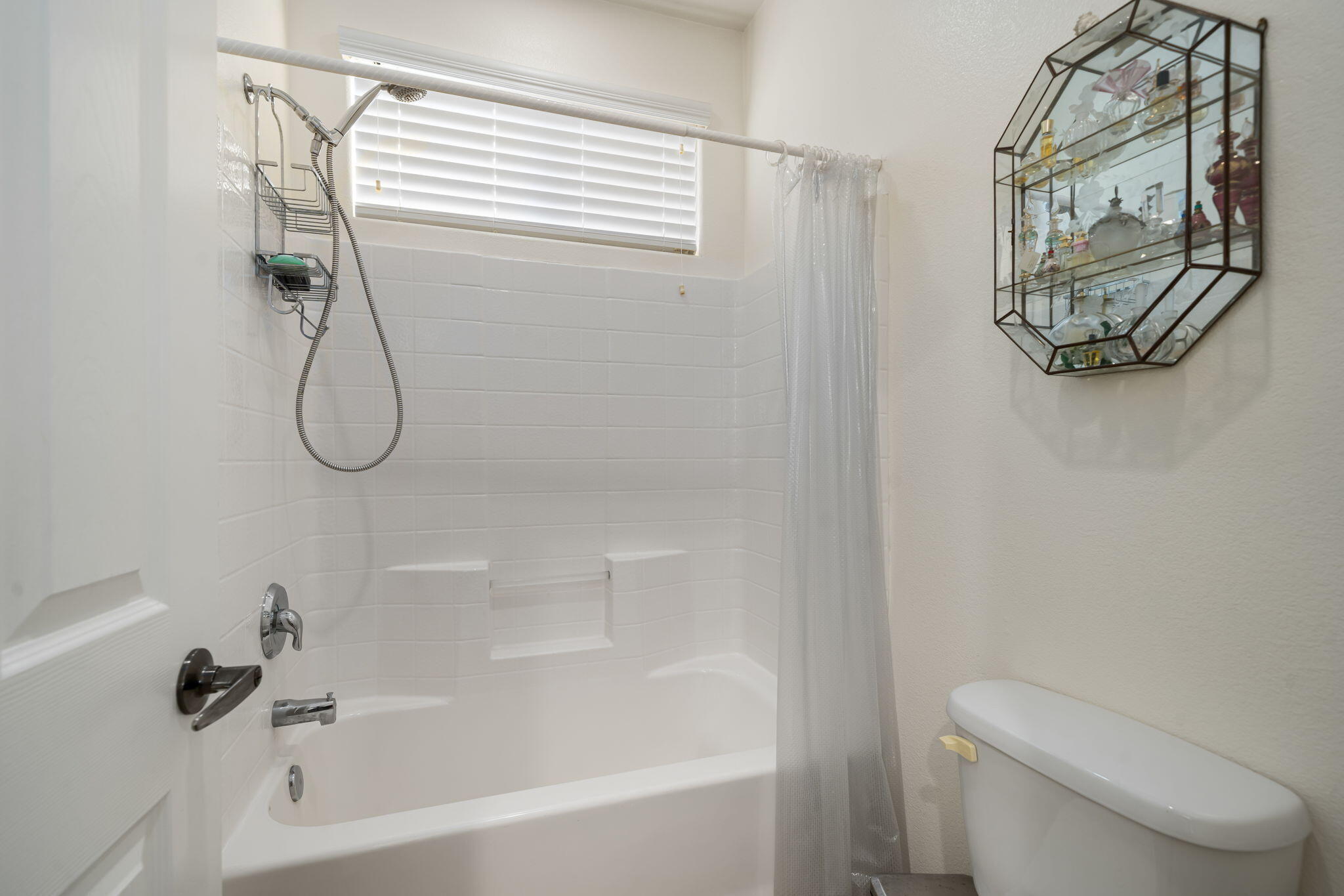 83399 Wagon Road Indio, CA 92203 - Photo 39 of 48 a bathroom with a bath tub and a shower