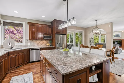 $1,150,000 | 4610 Bluebell Trail North, Medina, MN 55340