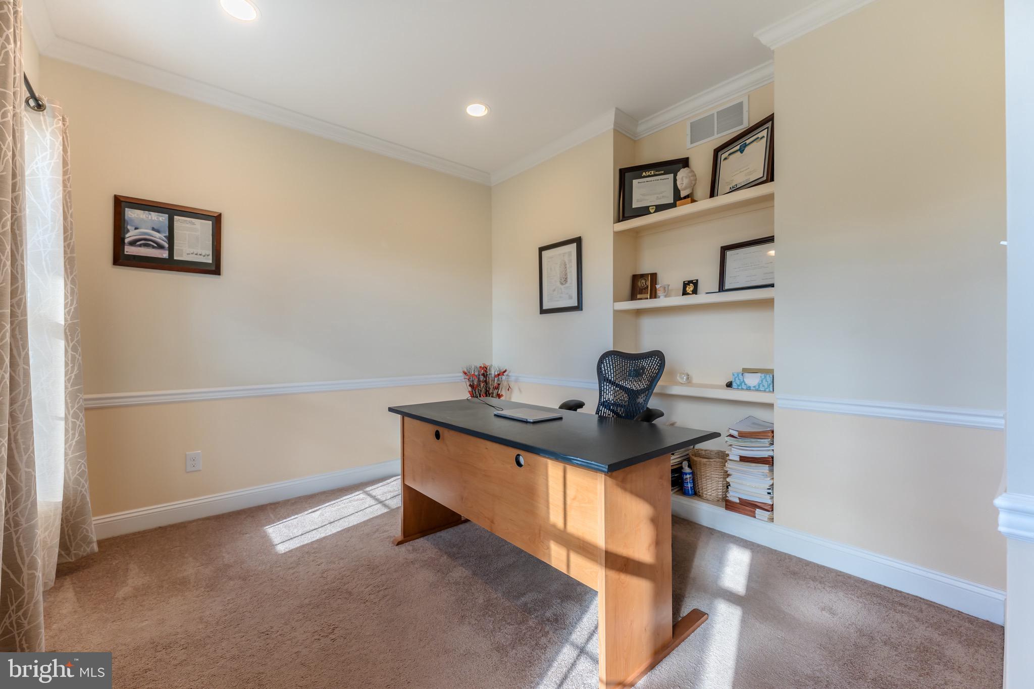 3505 Woodbyne Road Hellertown, PA 18055 - Photo 27 of 78 office/den w/built-ins