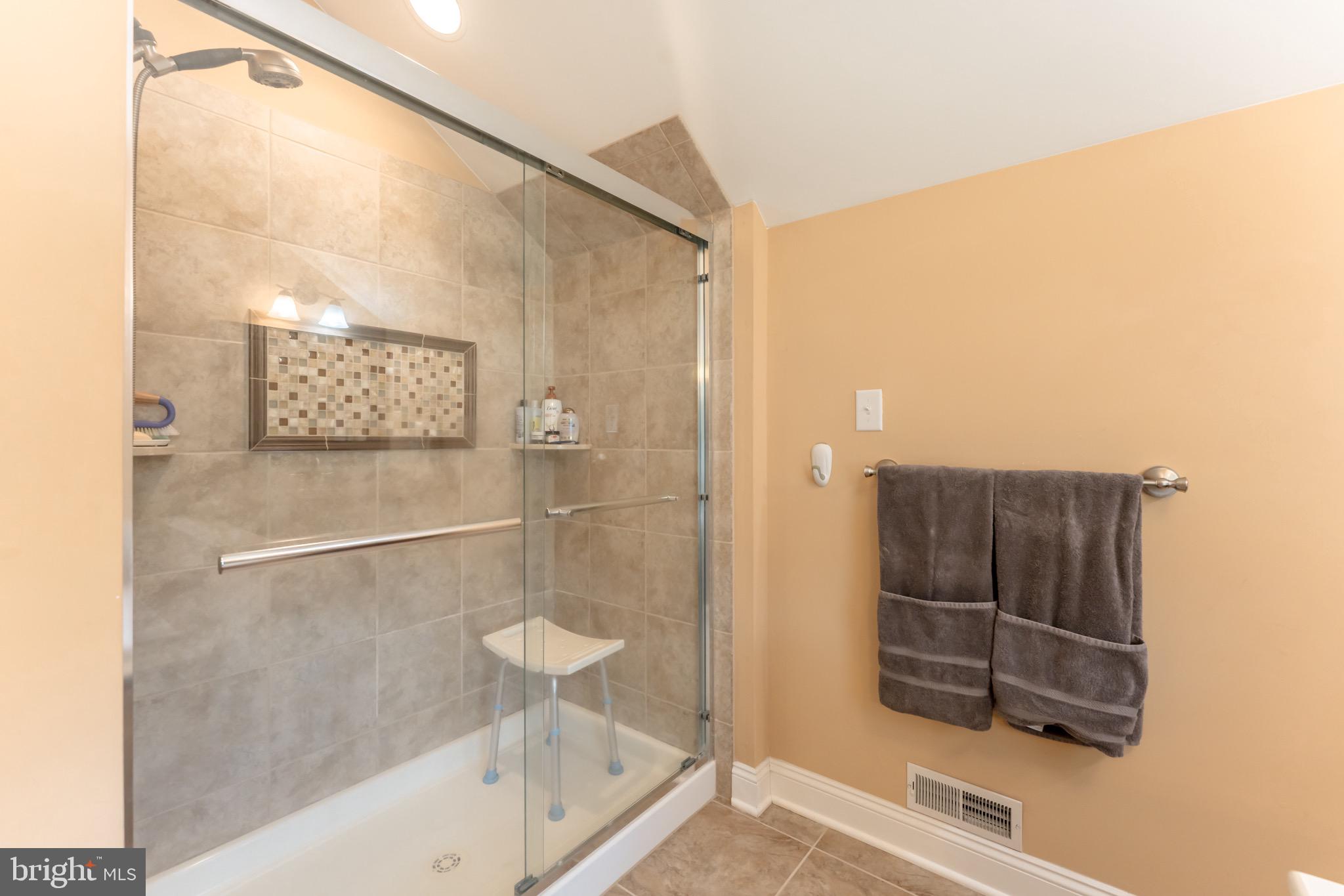 3505 Woodbyne Road Hellertown, PA 18055 - Photo 39 of 78 a bathroom with a shower and a sink