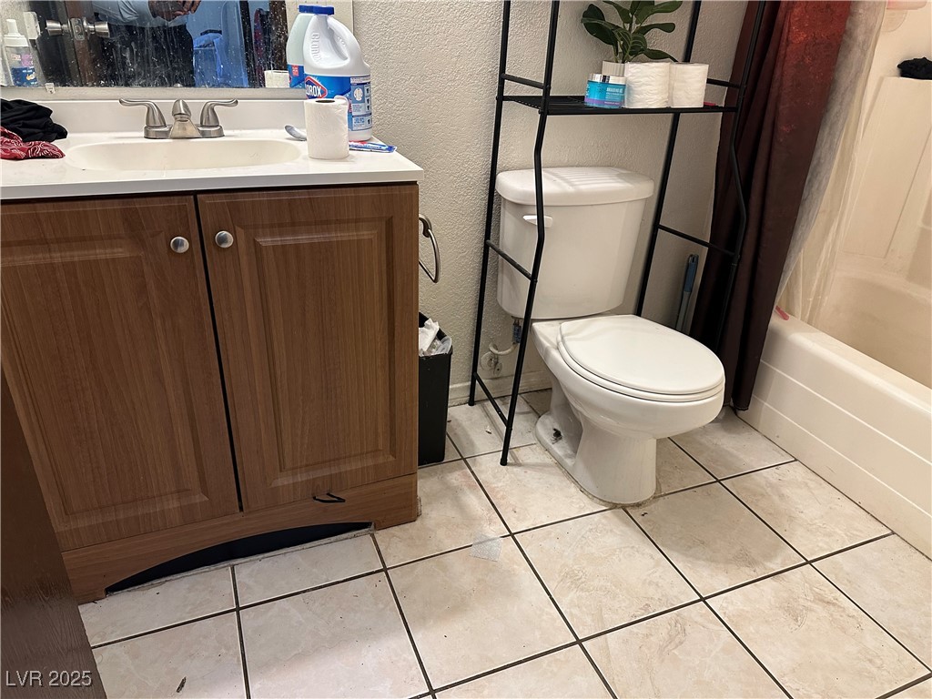 828 North Held Road Las Vegas, NV 89101 - Photo 26 of 31 Unit B - Full bathroom
