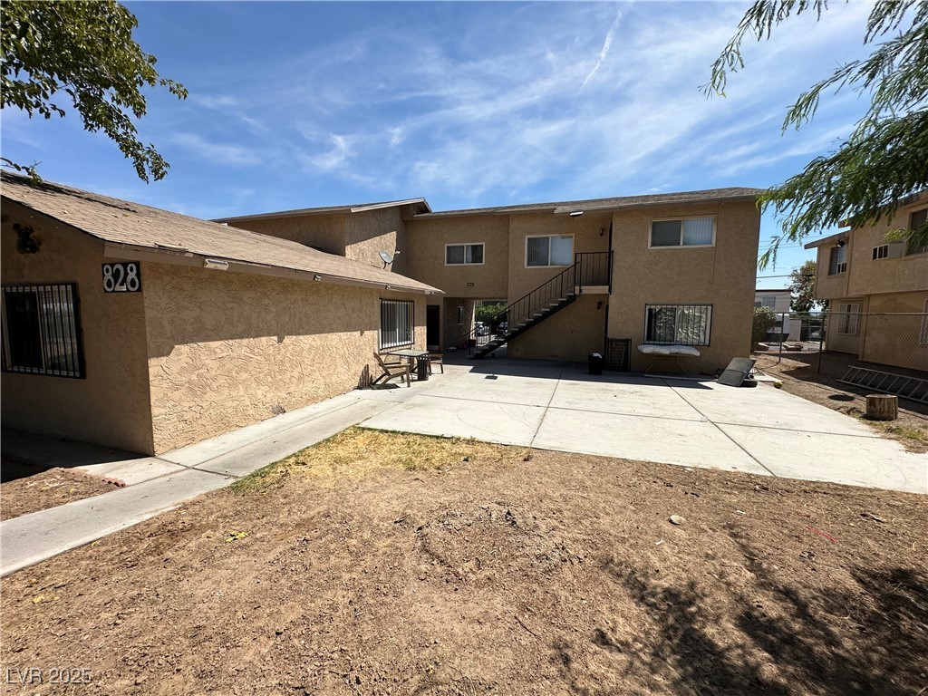 828 North Held Road Las Vegas, NV 89101 - Photo 6 of 31