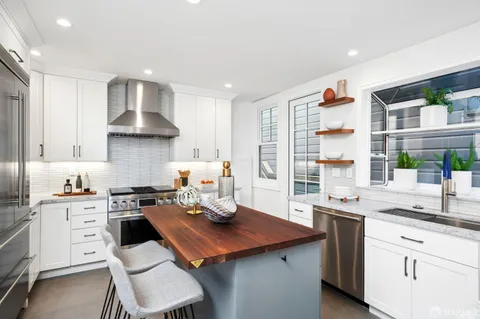 $1,699,000 | 1866 16th Avenue, San Francisco, CA 94122