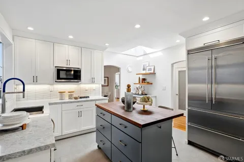 $1,699,000 | 1866 16th Avenue, San Francisco, CA 94122