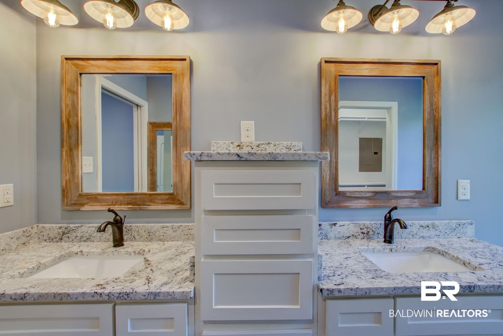 11110 Robin Road Fairhope, AL 36532 - Photo 9 of 31 Gallery Image 9