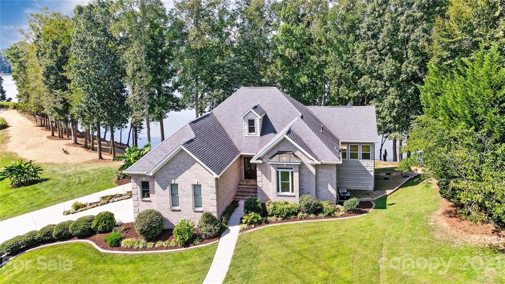 5636 Plantation Ridge Road Charlotte, NC 28214 - Photo 2 of 48 Gallery Image 2