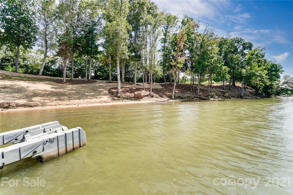 5636 Plantation Ridge Road Charlotte, NC 28214 - Photo 18 of 48 Gallery Image 18