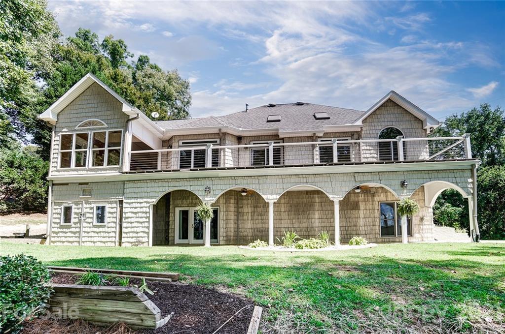 5636 Plantation Ridge Road Charlotte, NC 28214 - Photo 3 of 48 Gallery Image 3