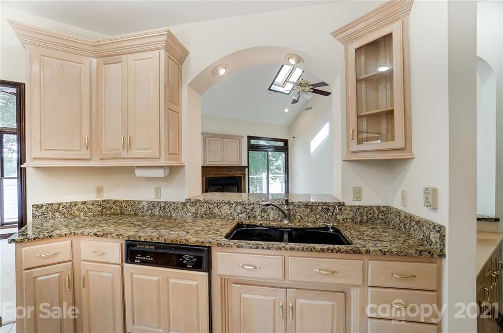 5636 Plantation Ridge Road Charlotte, NC 28214 - Photo 30 of 48 Gallery Image 30