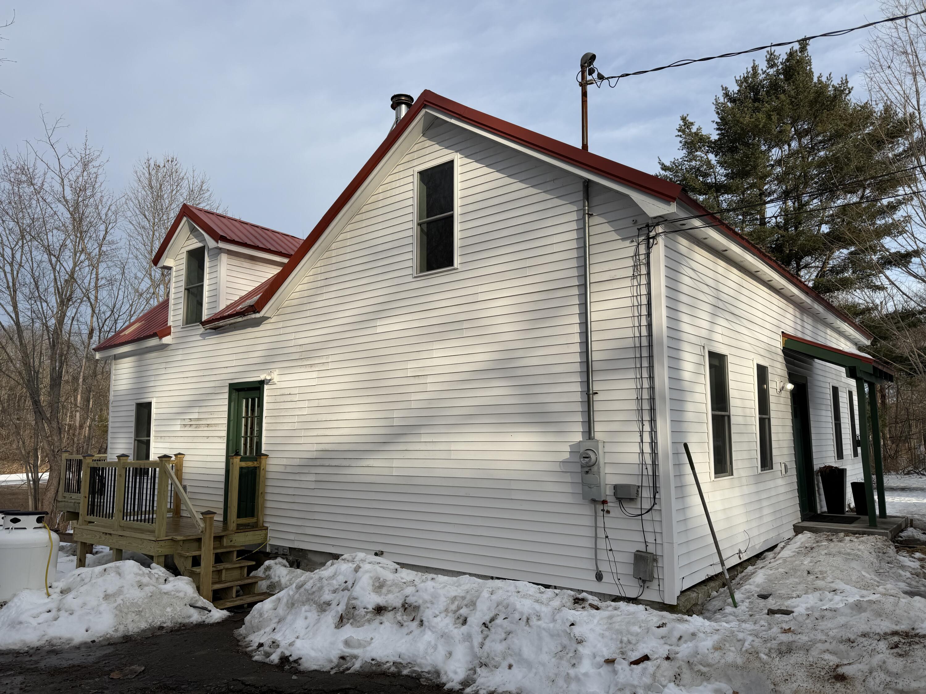 42 Howard Street Old Town, ME 04468 - Photo 1 of 66 2 (2)