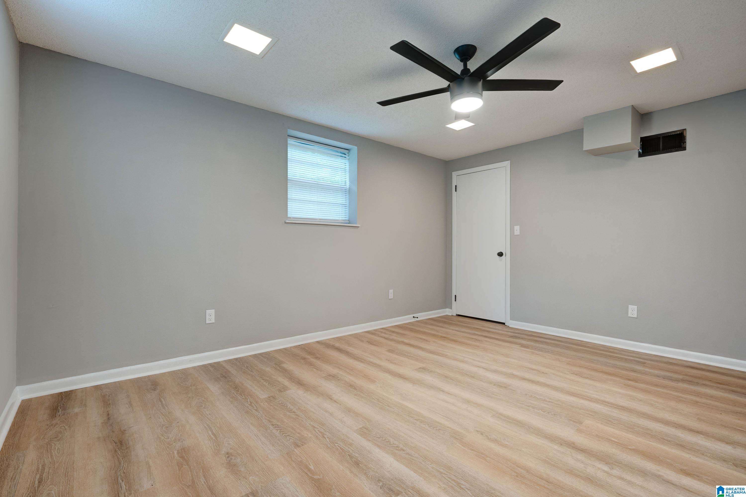 727 Oak Ridge Drive Birmingham, AL 35214 - Photo 27 of 36