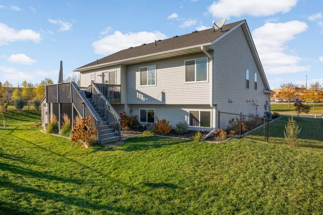 $464,900 | 696 Jutland Avenue, Shakopee, MN 55379