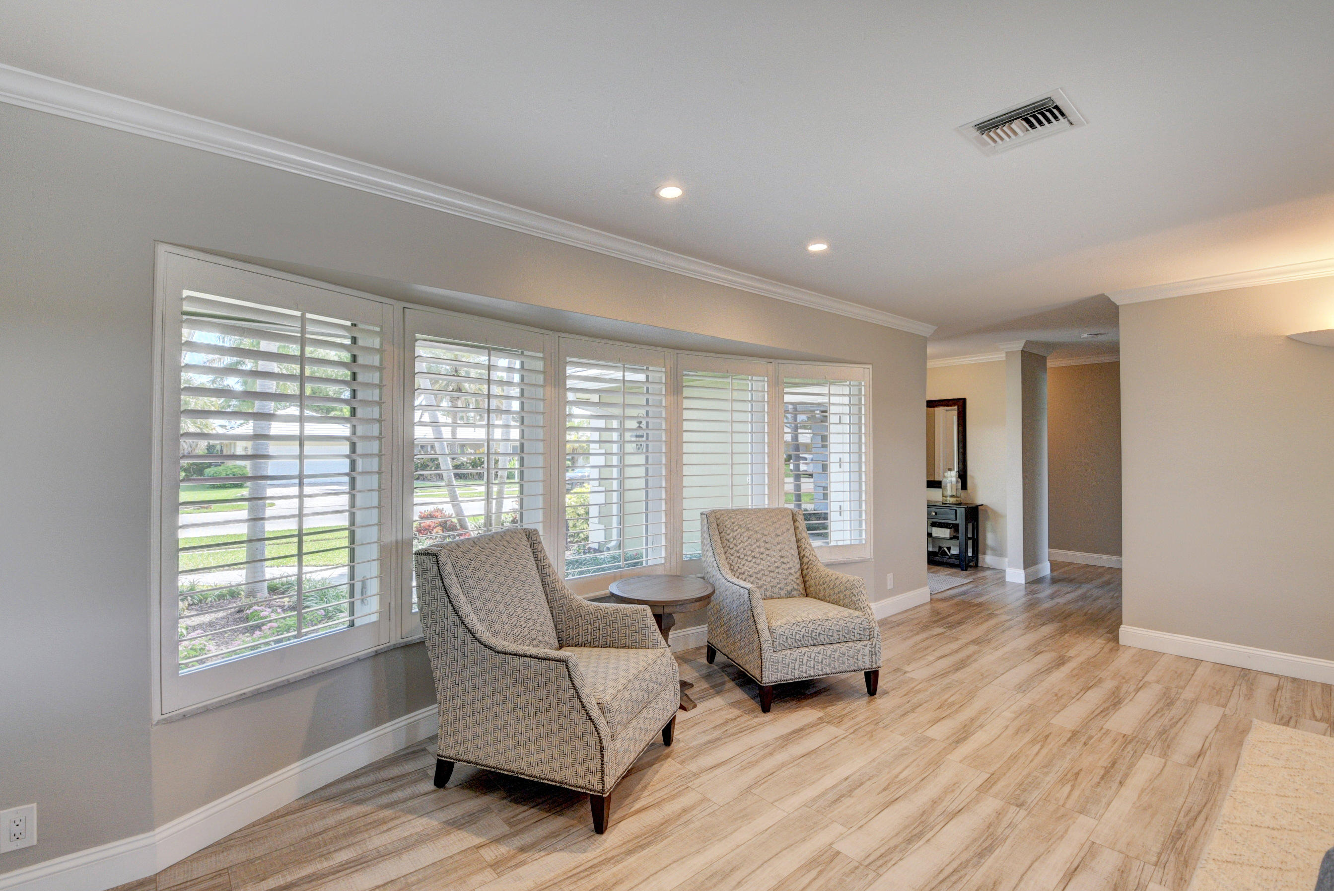 1027 Pepperridge Terrace Boca Raton, FL 33486 - Photo 10 of 54 Living Room