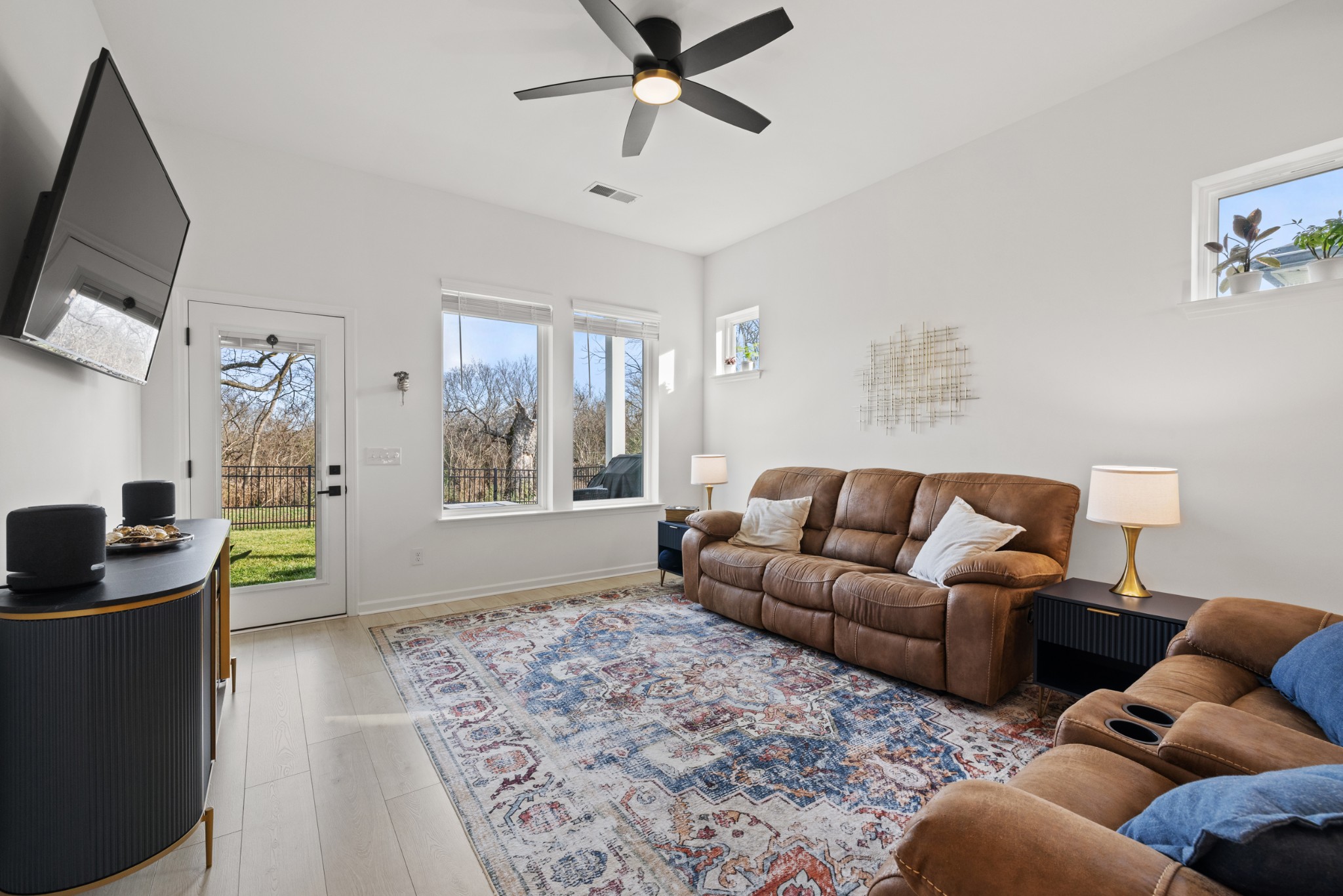 2104 Mackinac Bend Gallatin, TN 37066 - Photo 10 of 23 a living room with furniture and a window