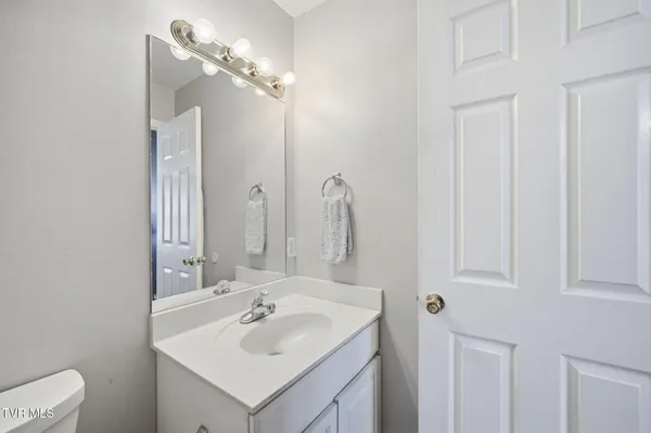 $239,900 | 807 Fain Avenue, Unit 807, Kingsport, TN 37660