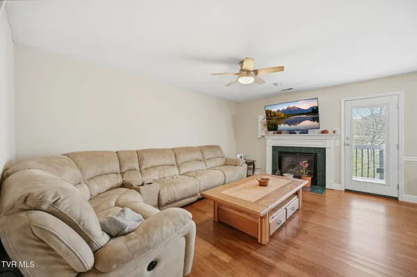 $239,900 | 807 Fain Avenue, Unit 807, Kingsport, TN 37660