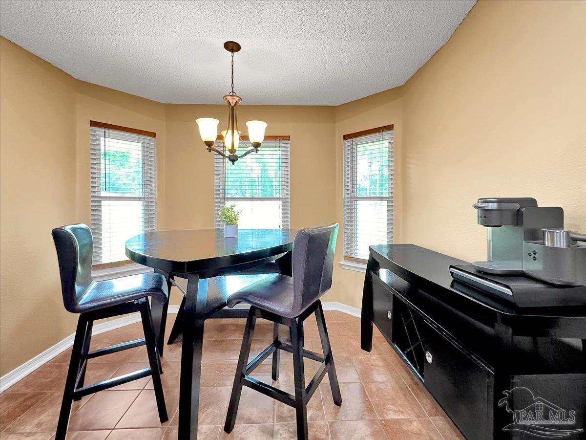 5881 Westmont Road Milton, FL 32583 - Photo 6 of 36 Gallery Image 6