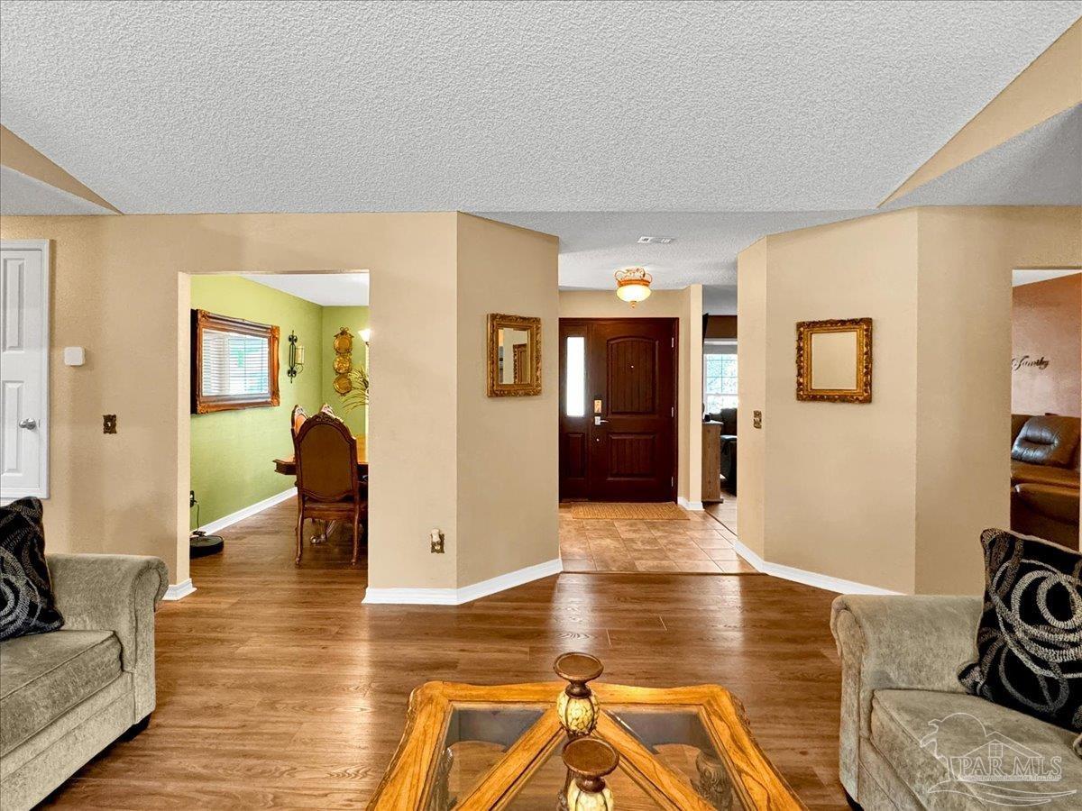 5881 Westmont Road Milton, FL 32583 - Photo 8 of 36 Gallery Image 8