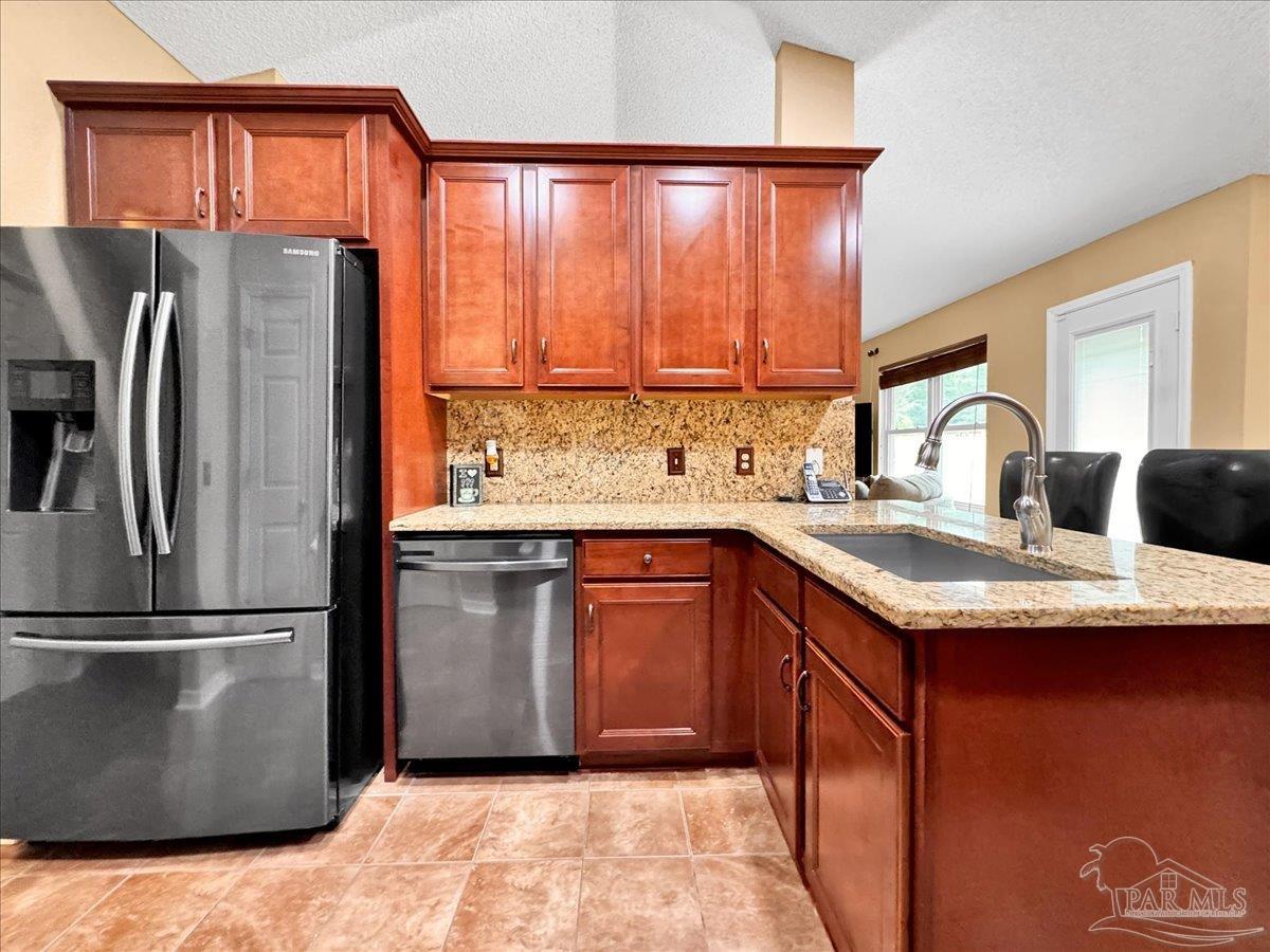 5881 Westmont Road Milton, FL 32583 - Photo 9 of 36 Gallery Image 9