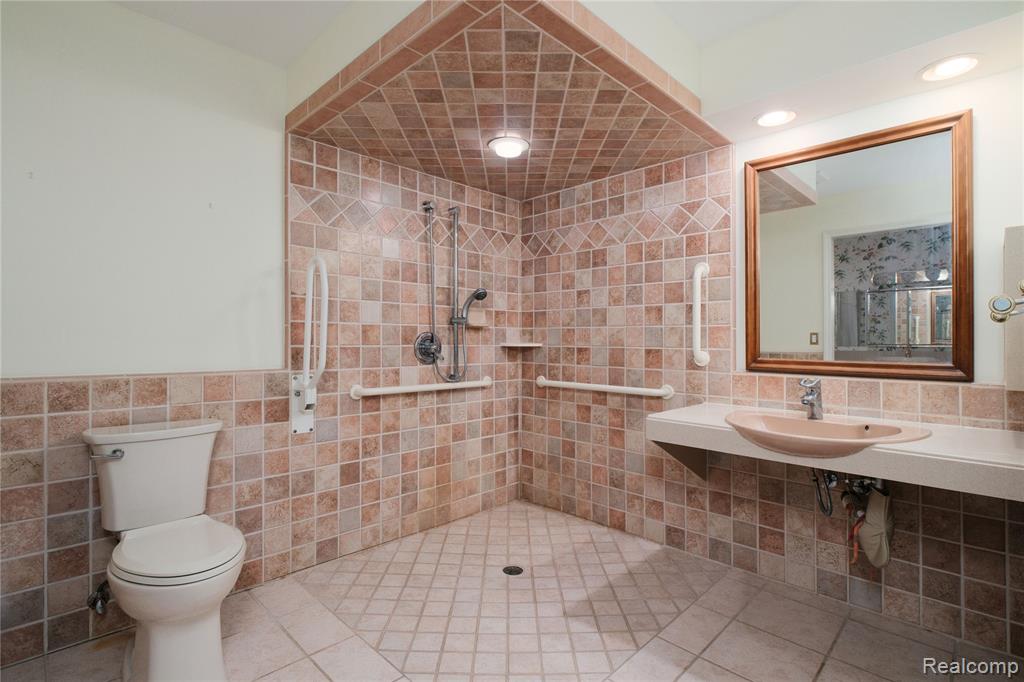 11050 Wealthy Lane Romeo, MI 48065 - Photo 34 of 53