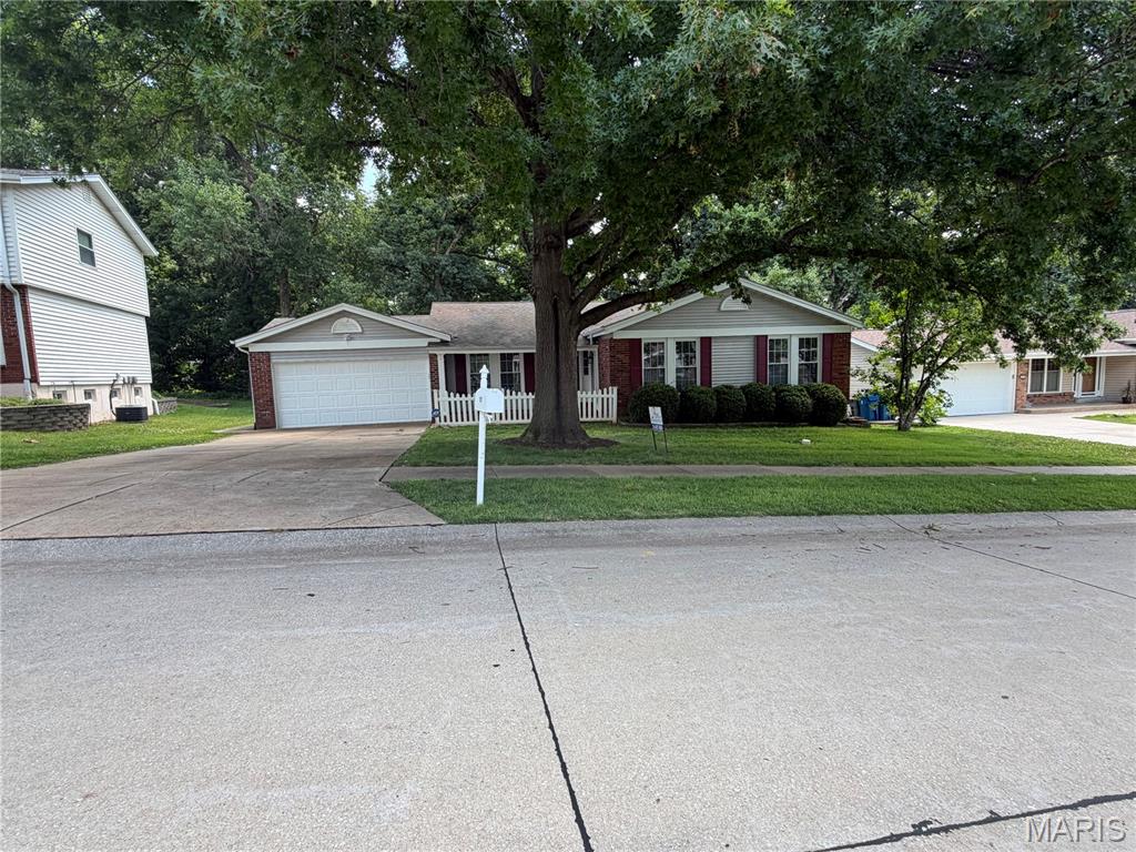 1272 Beaver Creek Road Chesterfield, MO 63017 - Photo 1 of 39