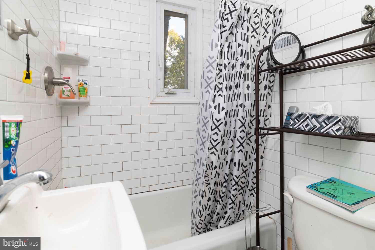 304 Florence Avenue Jenkintown, PA 19046 - Photo 17 of 31 a bathroom with a bathtub and shower
