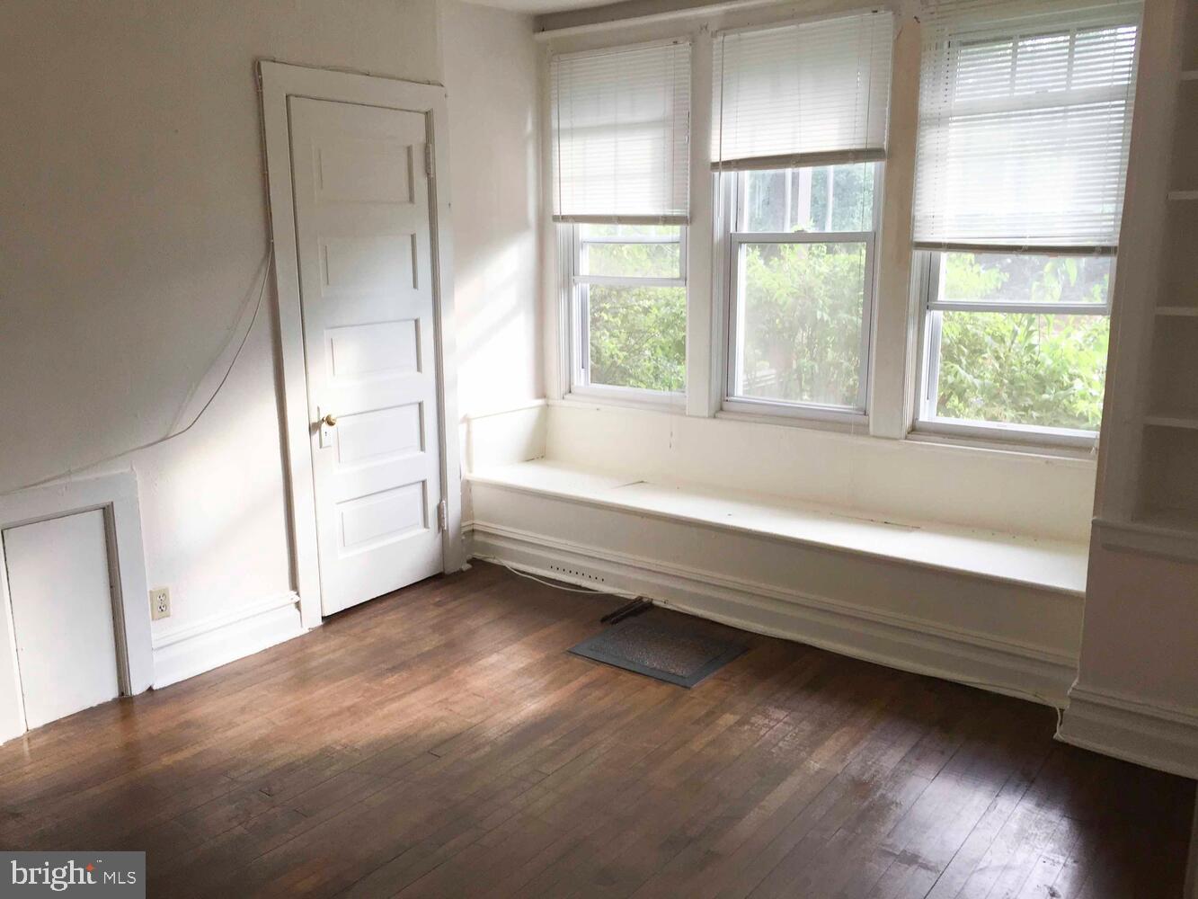 304 Florence Avenue Jenkintown, PA 19046 - Photo 23 of 31 a bathroom with a bathtub and a shower