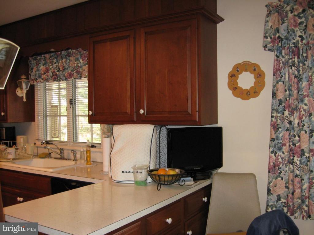 211 Owl Hill Road Lititz, PA 17543 - Photo 3 of 14