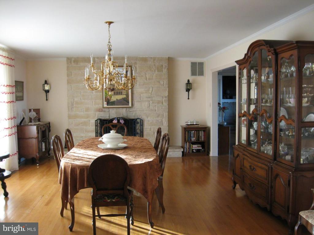 211 Owl Hill Road Lititz, PA 17543 - Photo 4 of 14