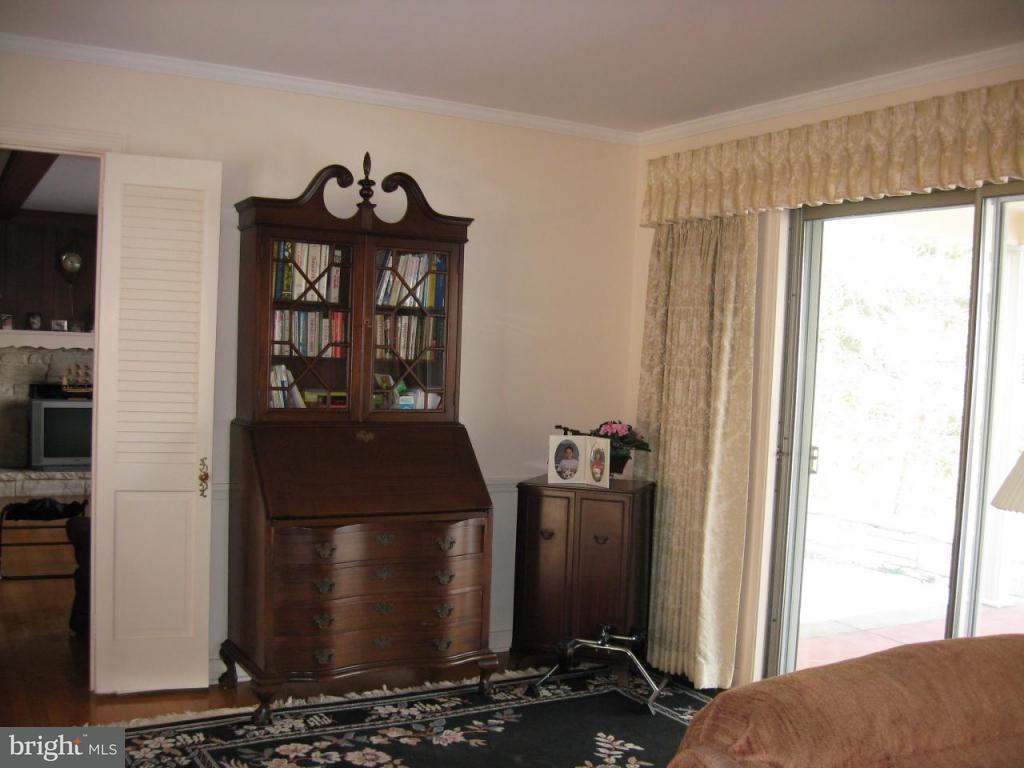 211 Owl Hill Road Lititz, PA 17543 - Photo 5 of 14