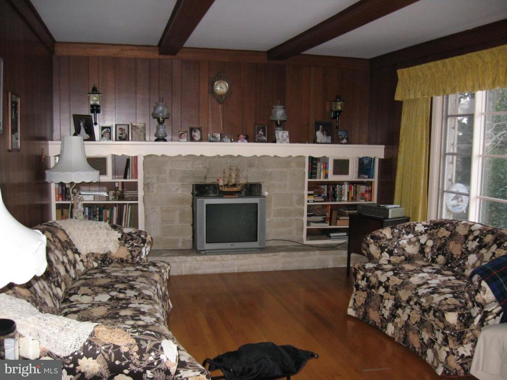 211 Owl Hill Road Lititz, PA 17543 - Photo 6 of 14