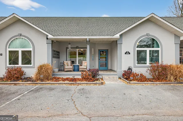 $849,900 | 209 North Berrong Street, Hiawassee, GA 30546