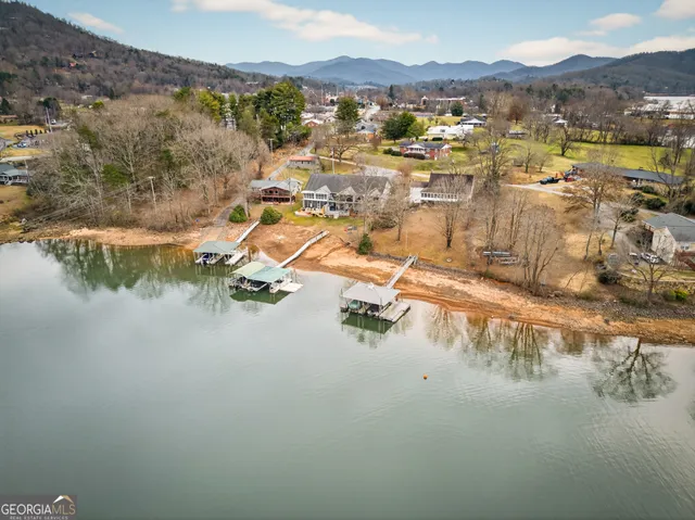 $849,900 | 209 North Berrong Street, Hiawassee, GA 30546