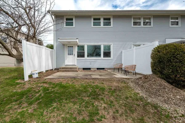 $249,000 | 60 Honeysuckle Drive, Unit 60, Chicopee, MA 01022