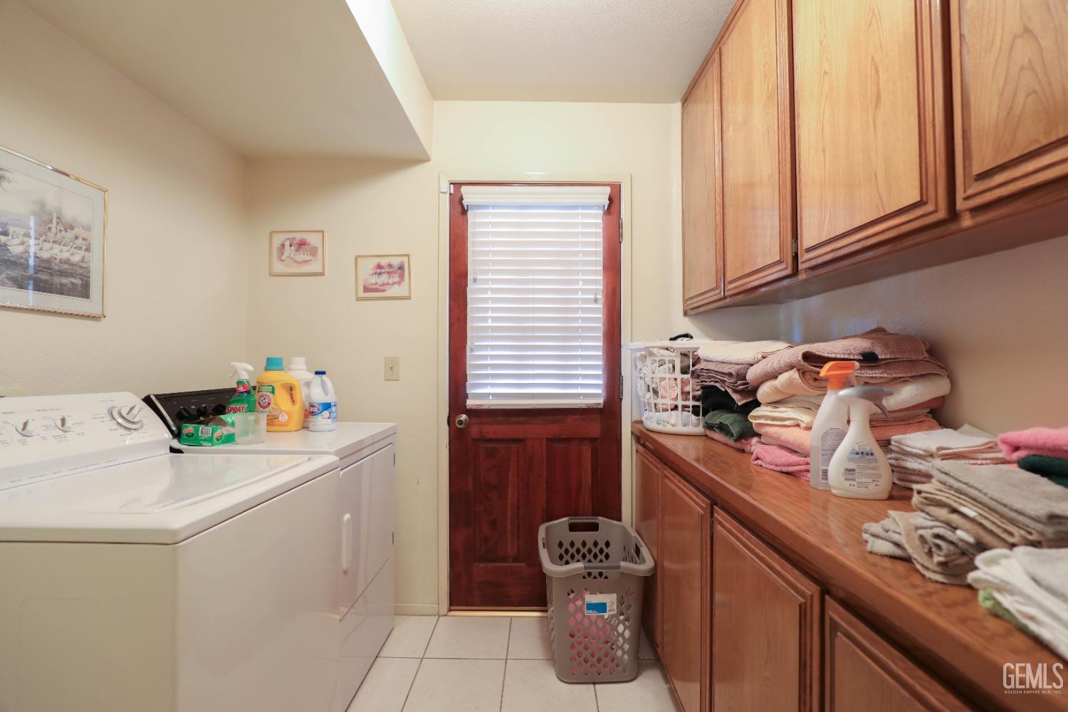 Undisclosed Address Bakersfield, CA 93313 - Photo 13 of 21 a room with storage and utility